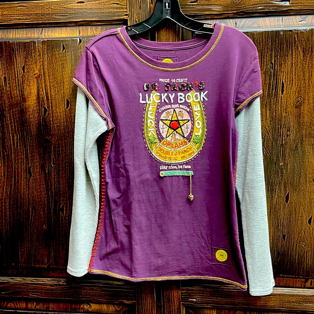 Cute lightly worn hand washed only.